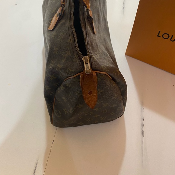 Louis Vuitton speedy 40 - Picture 9 of 11